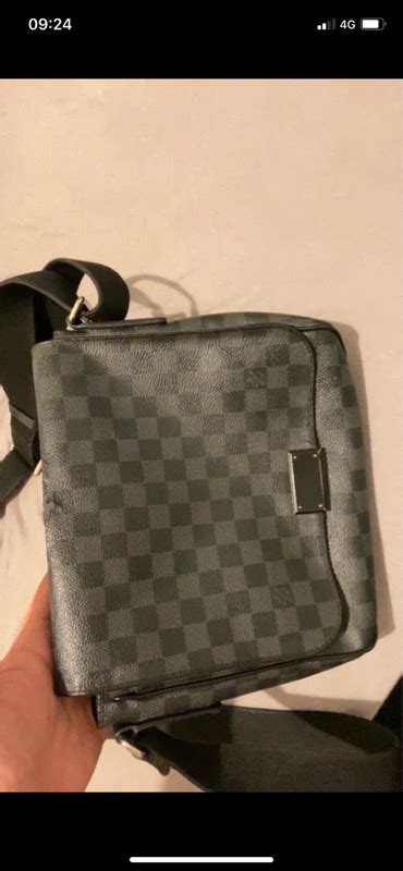 sacoche louis vuitton falsa vinted|louis vuitton wallet false.